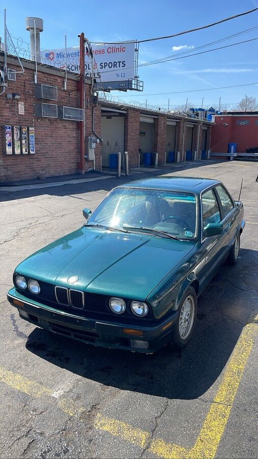 BMW 325iS