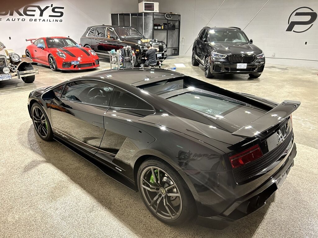 LAMBORGHINI