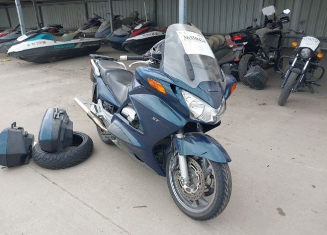 Honda ST1300A