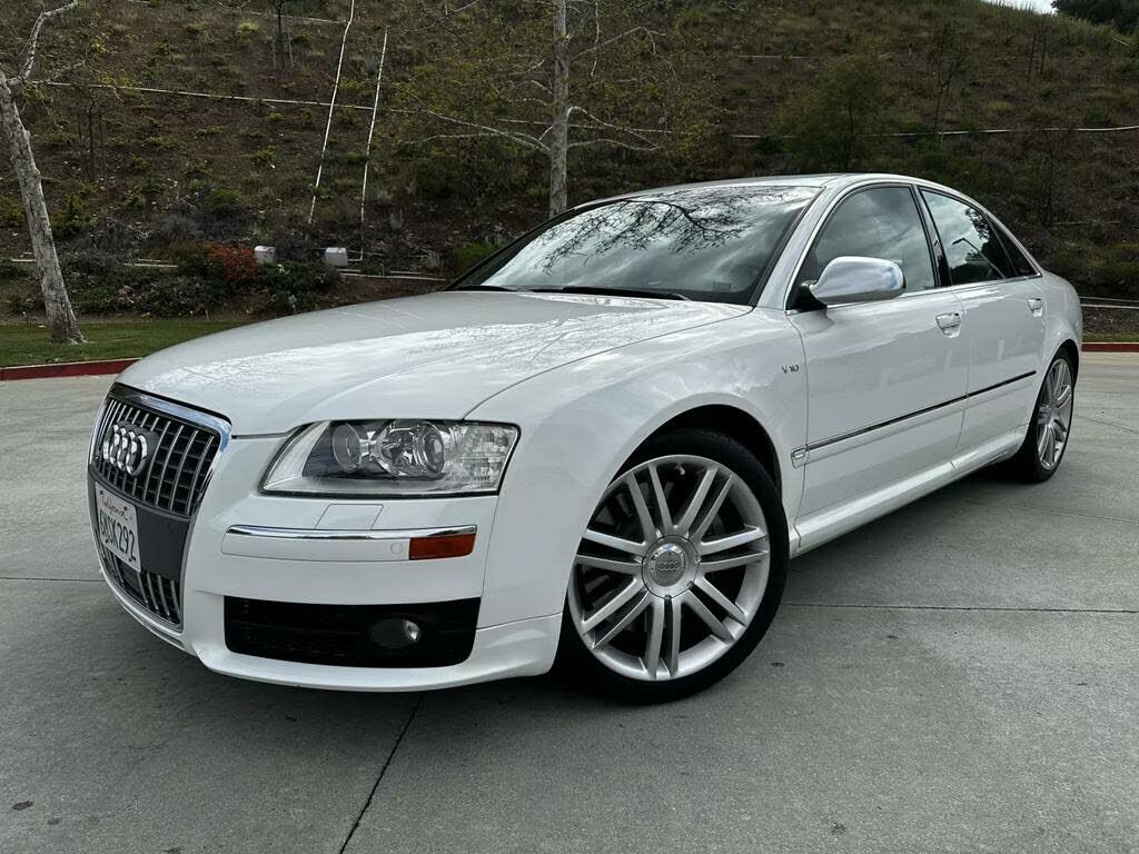 Audi S8