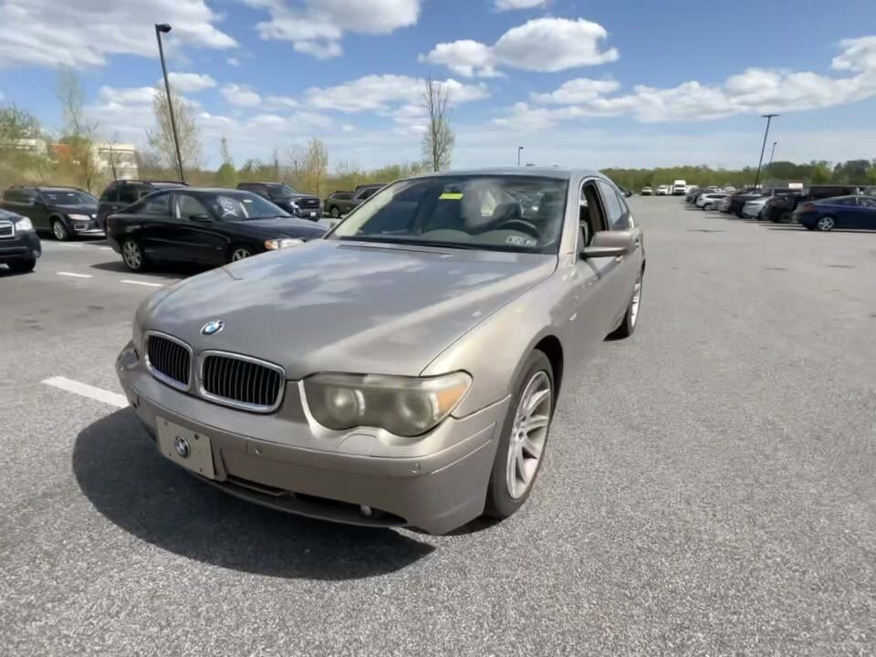 BMW 745i