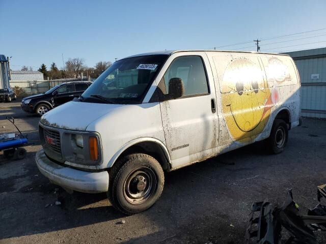 GMC Savana