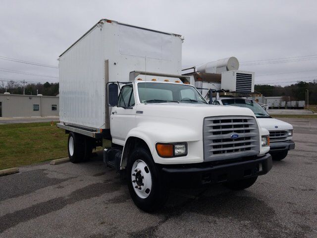 Ford F-800