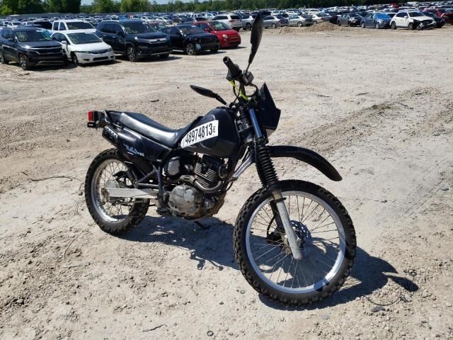 Suzuki DR200SE