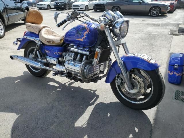 Honda GL1500C (VALKYRIE)