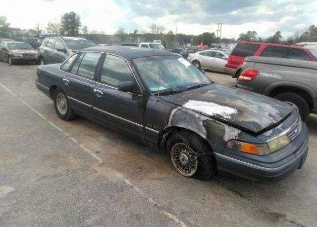 Ford Crown Victoria