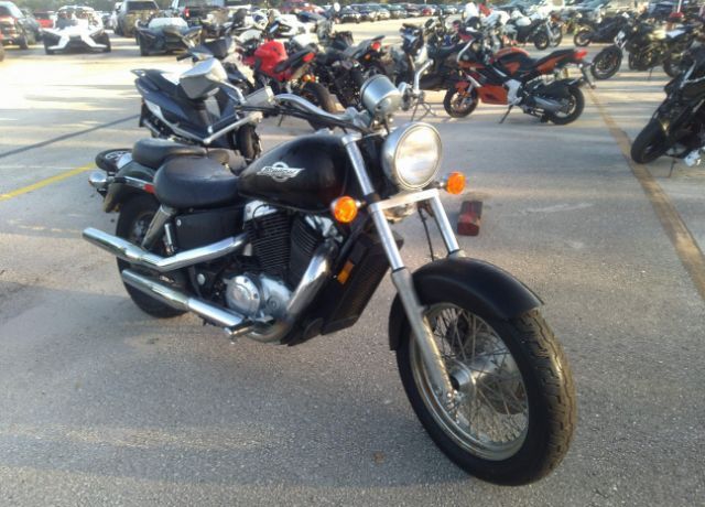 Honda VT1100C2 (SHADOW ACE)