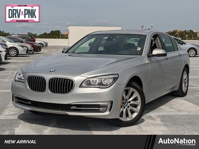 BMW 740i