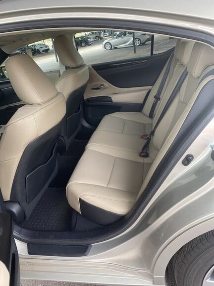 2020 Lexus ES