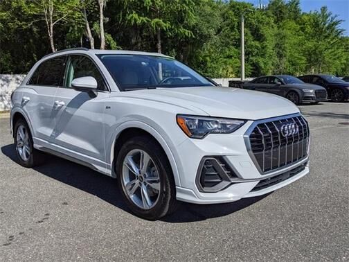 2022 Audi Q3