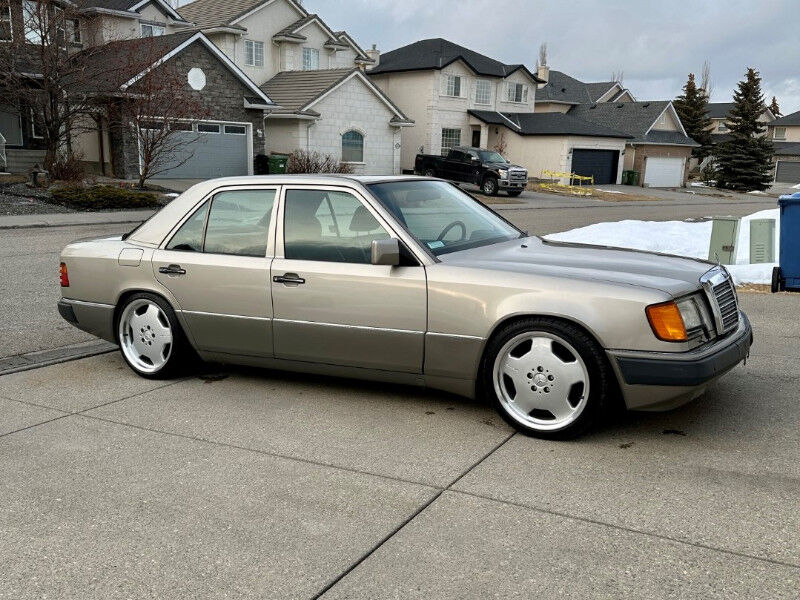 Mercedes-Benz 400