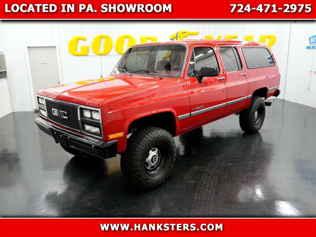 GMC Suburban