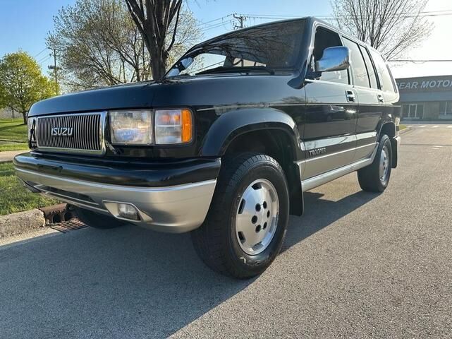 Isuzu Trooper