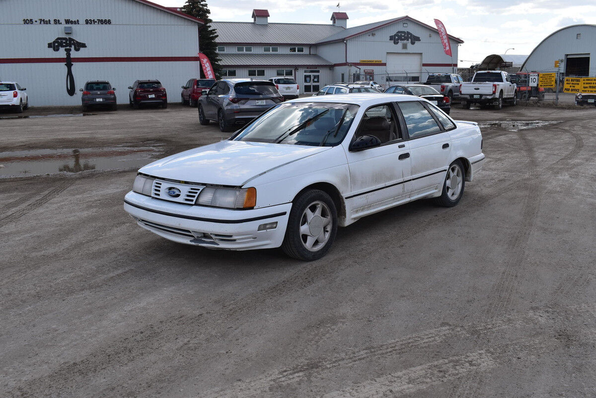 Ford Taurus