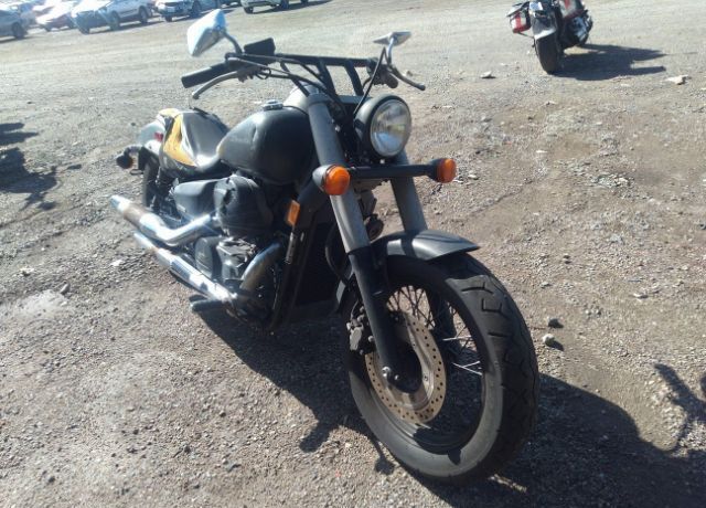 Honda VT750 (Shadow Phantom)