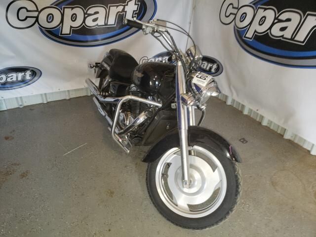Honda VT1100C2 (SHADOW SABRE)