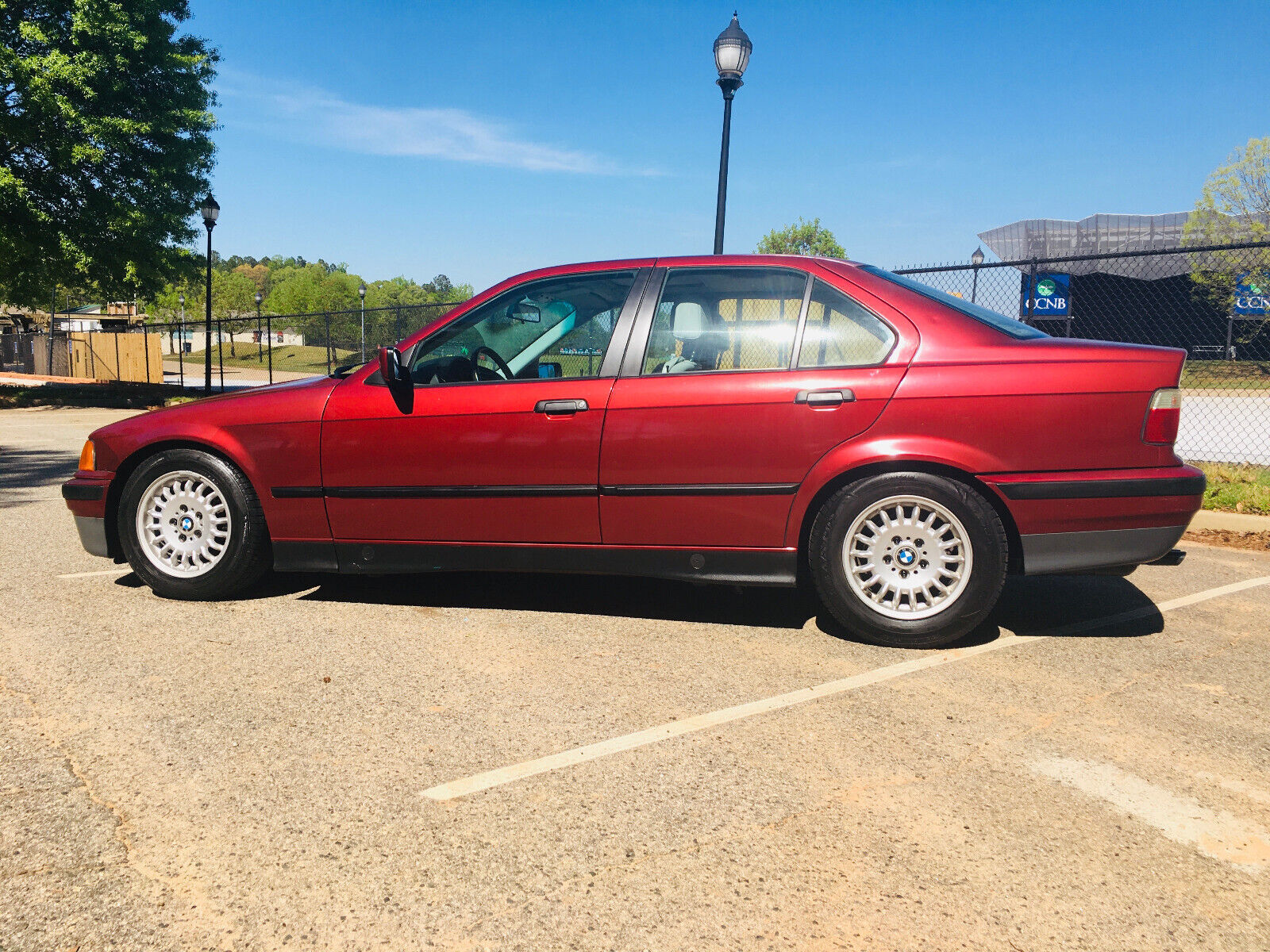 BMW 325i