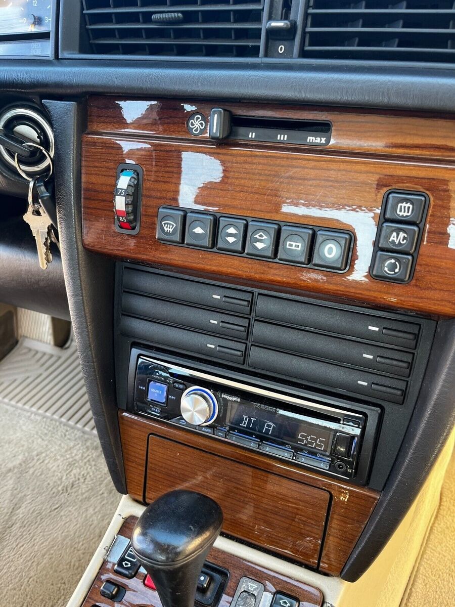 Mercedes-Benz 190