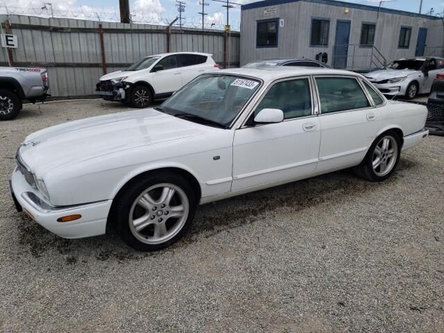 Jaguar XJR
