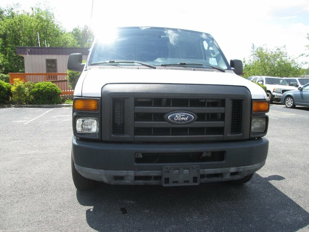 2010 FORD E-250