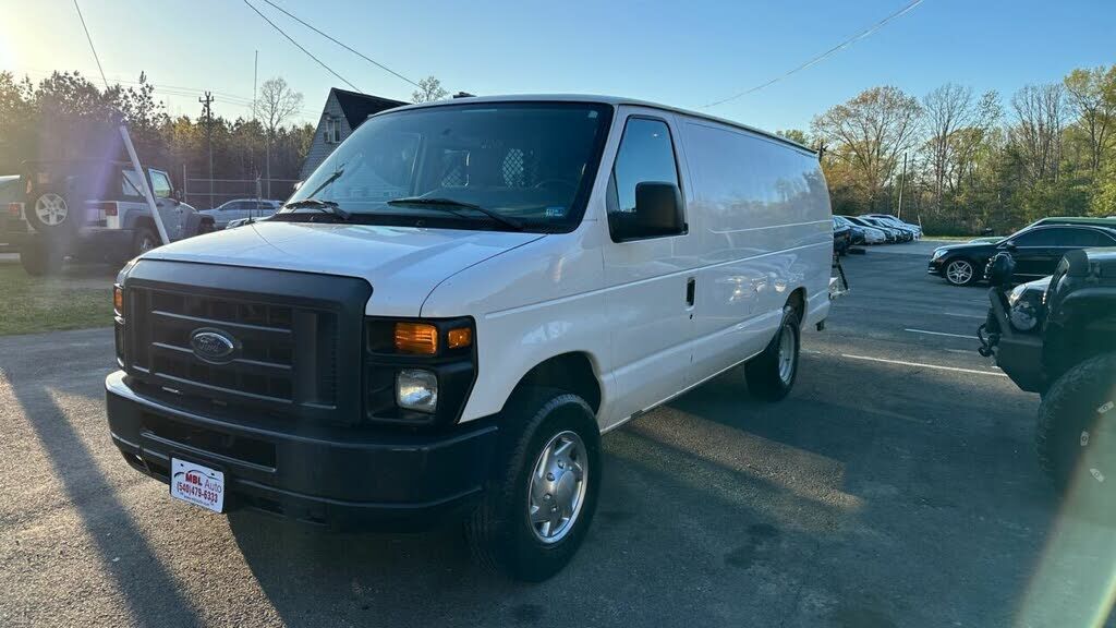 2013 FORD E-250