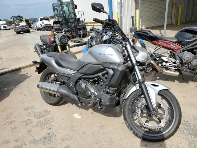 Honda CTX700