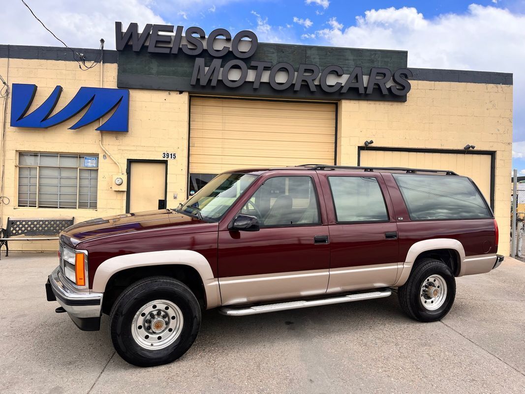 GMC Suburban