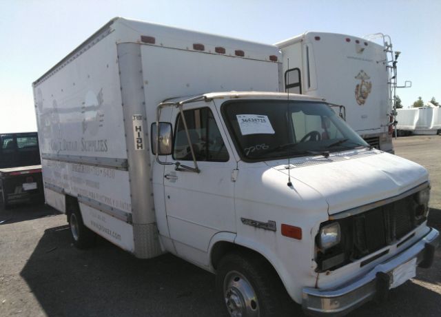 GMC Cutaway Van