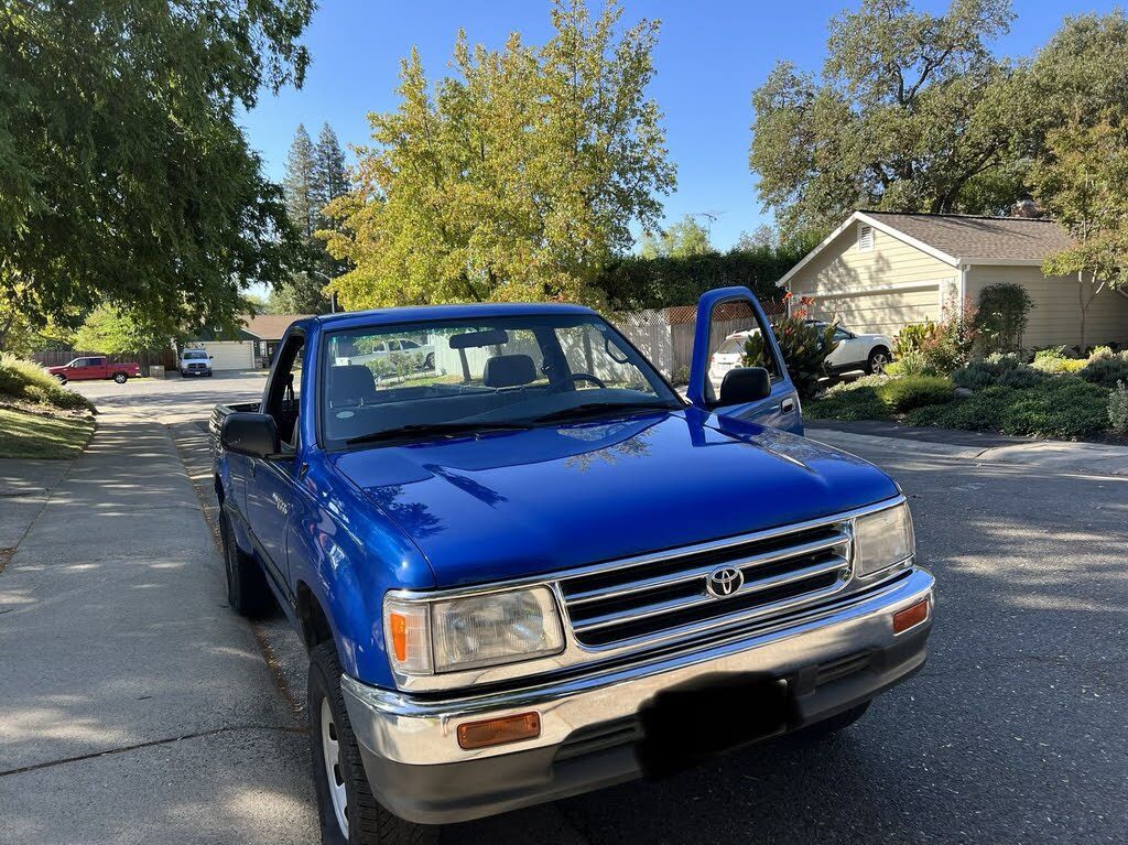 Toyota T100