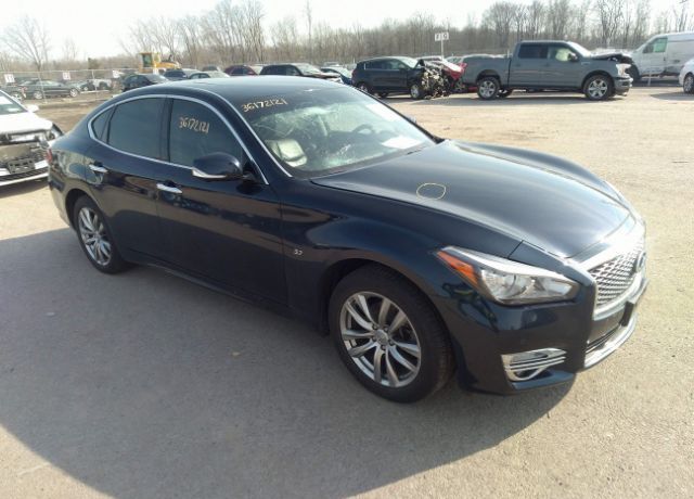 Infiniti Q70