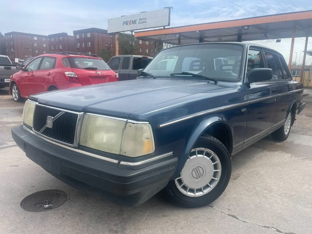Volvo 240 Series