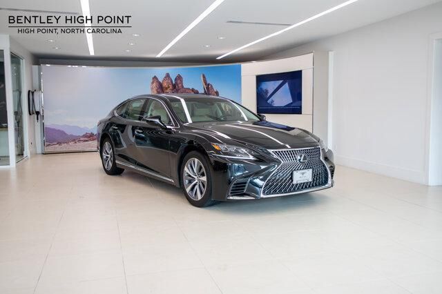 LEXUS