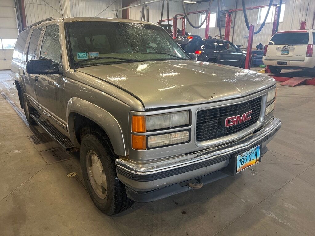 1999 GMC Suburban