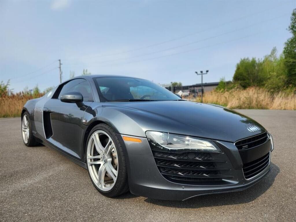 Audi R8