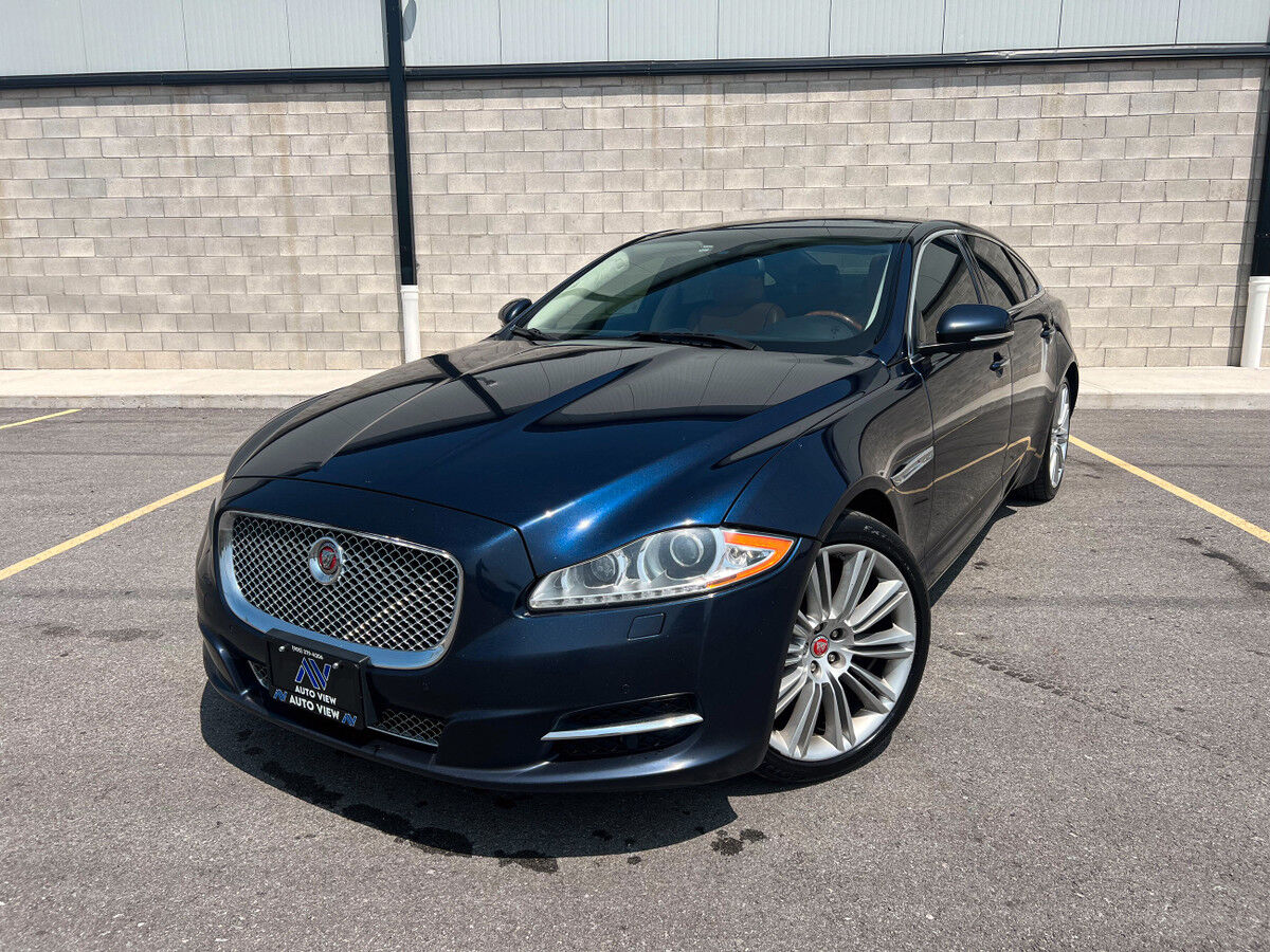 Jaguar XJ