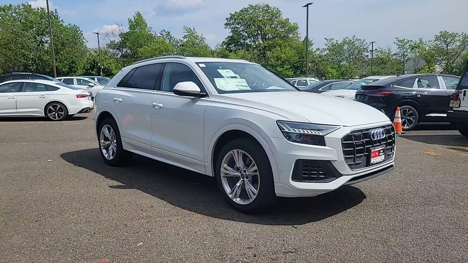 2023 Audi Q8