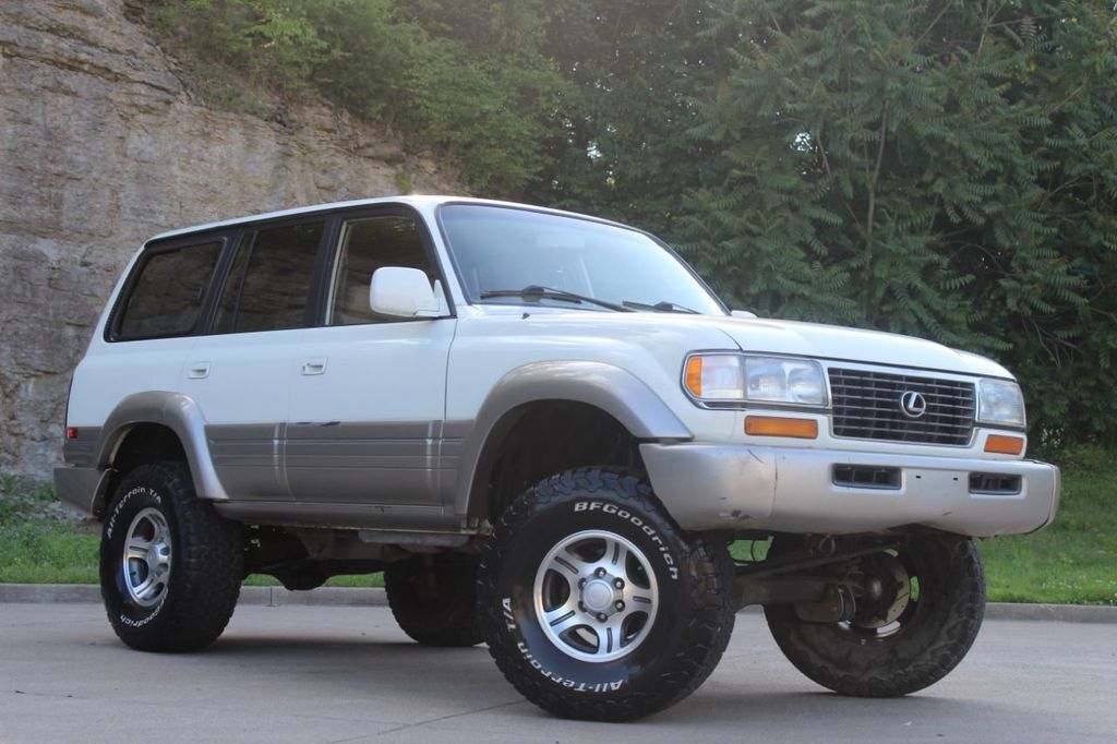 Lexus LX