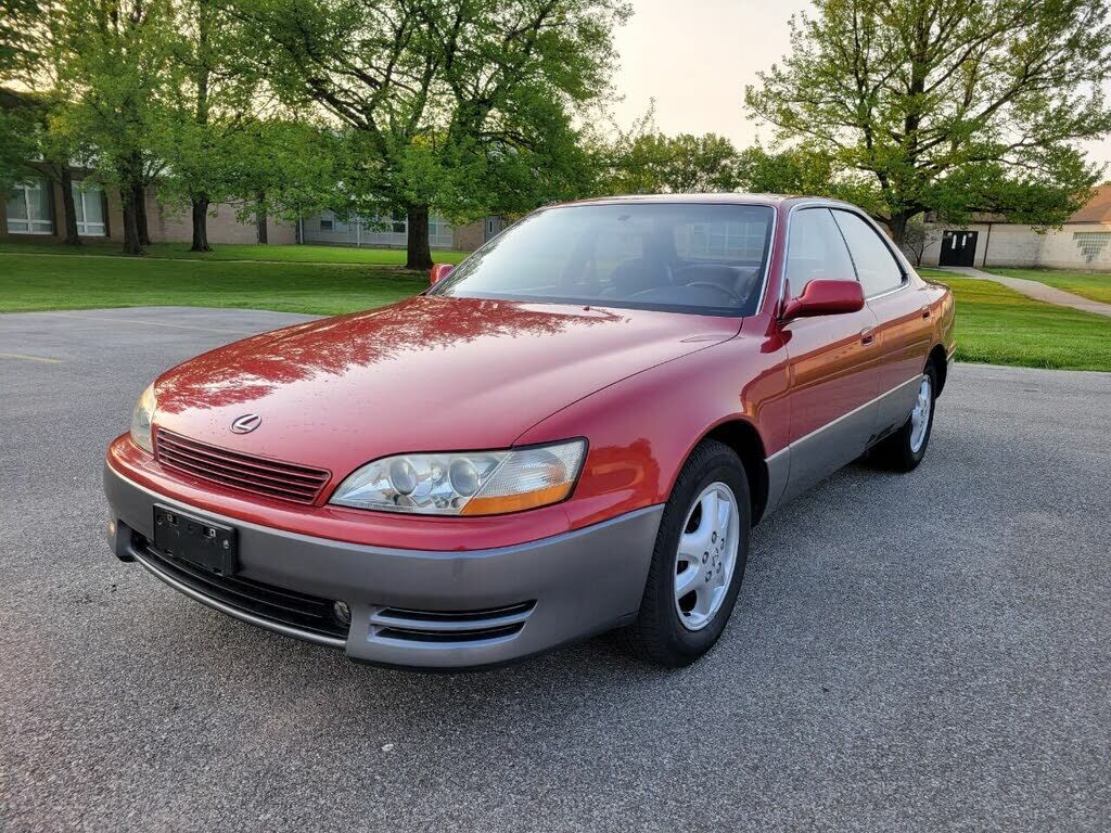 Lexus ES