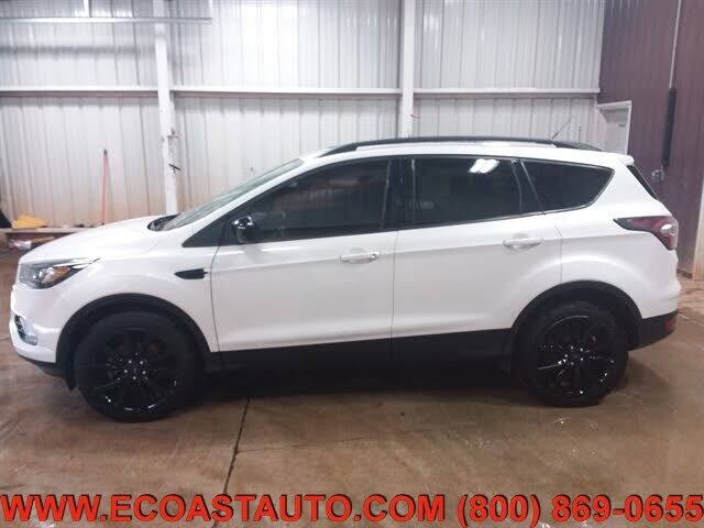 2017 FORD Escape