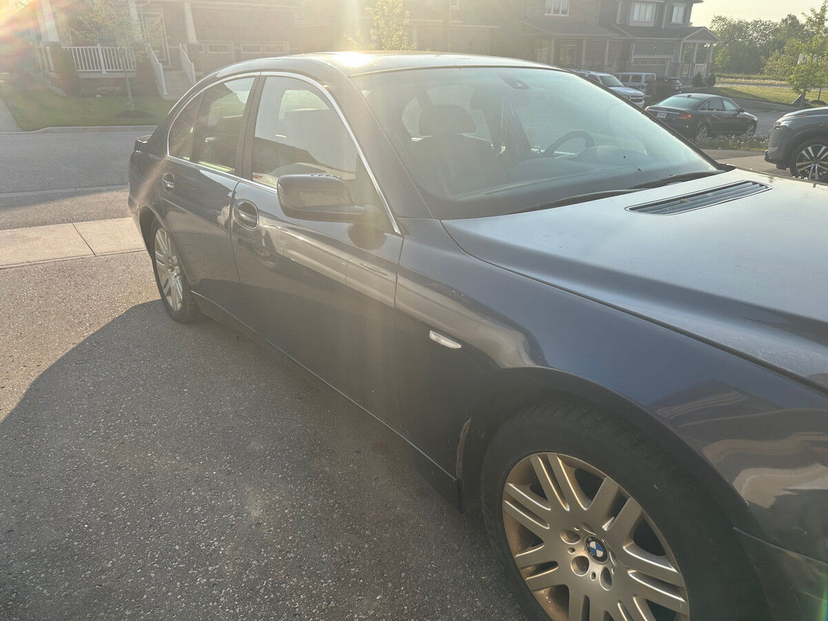 BMW 745i