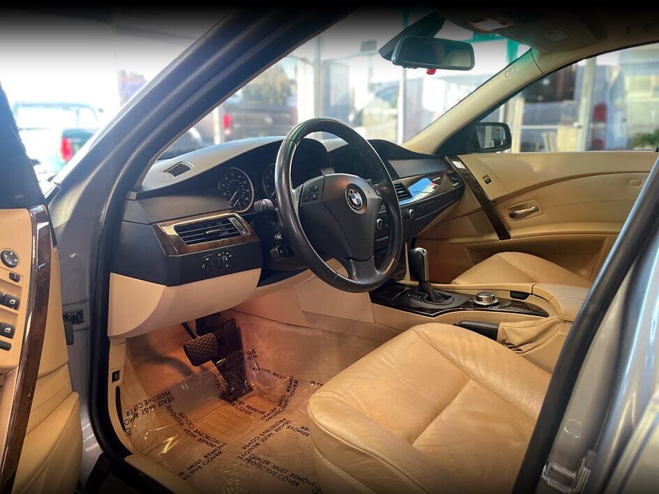BMW 530xiT