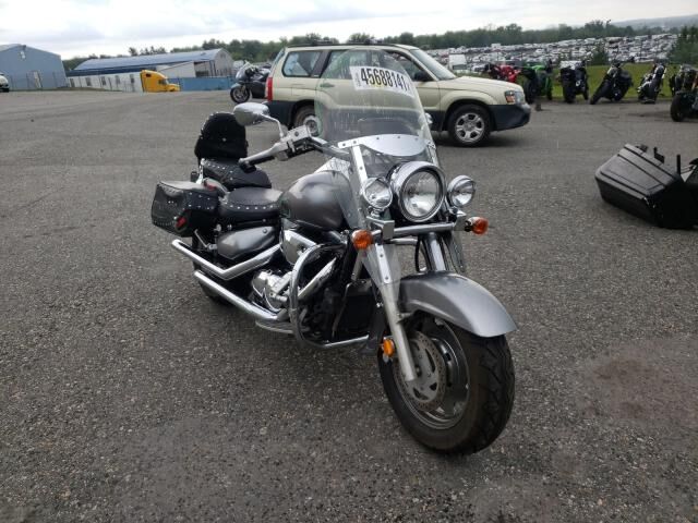 Suzuki VL1500 / VL1500T