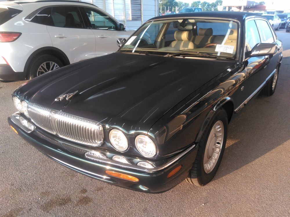 Jaguar Vanden Plas