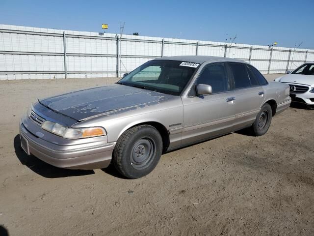 Ford Crown Victoria