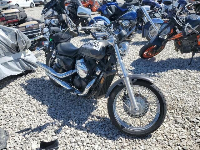 Honda VT750 (Shadow)