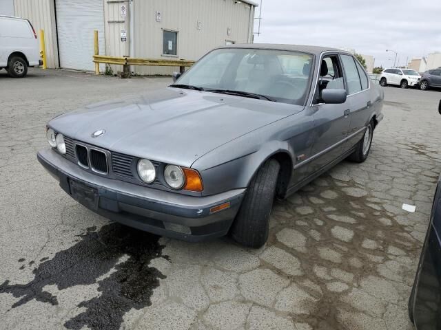 BMW 525i