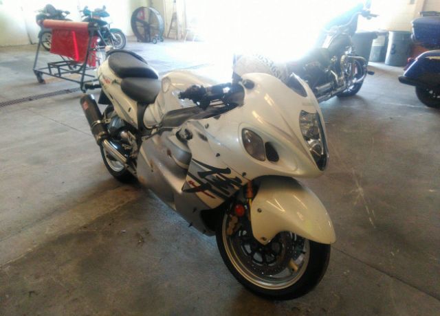 Suzuki GSX1300R
