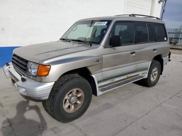Mitsubishi Montero