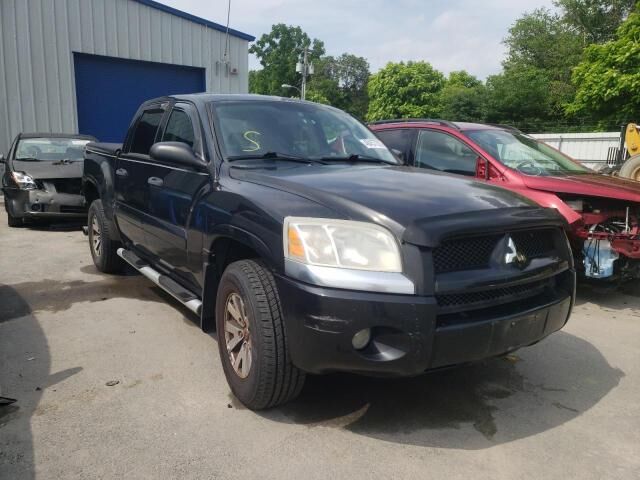 Mitsubishi Raider