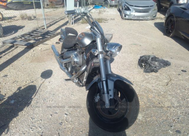 Suzuki VZ800